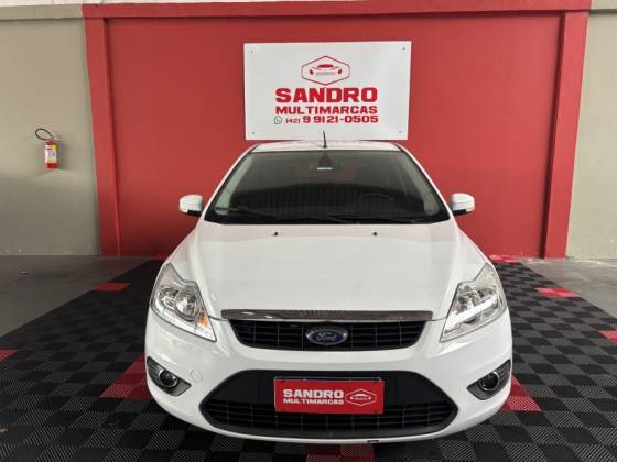 FORD FOCUS 2.0 GLX 16V FLEX 4P MANUAL